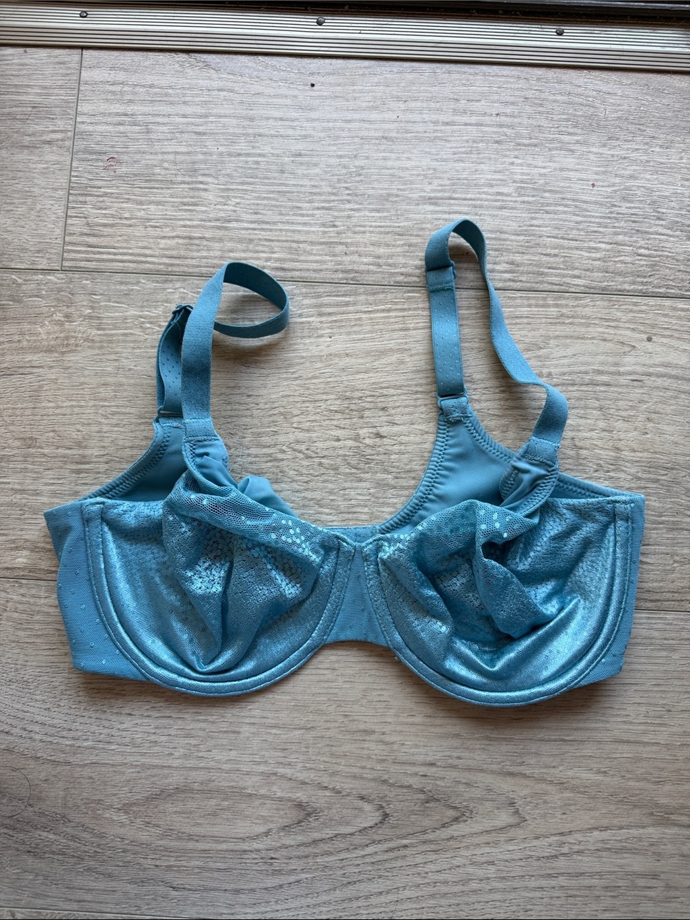 Wacoal Light Teal Underwire Bra with Subtle Dot Texture